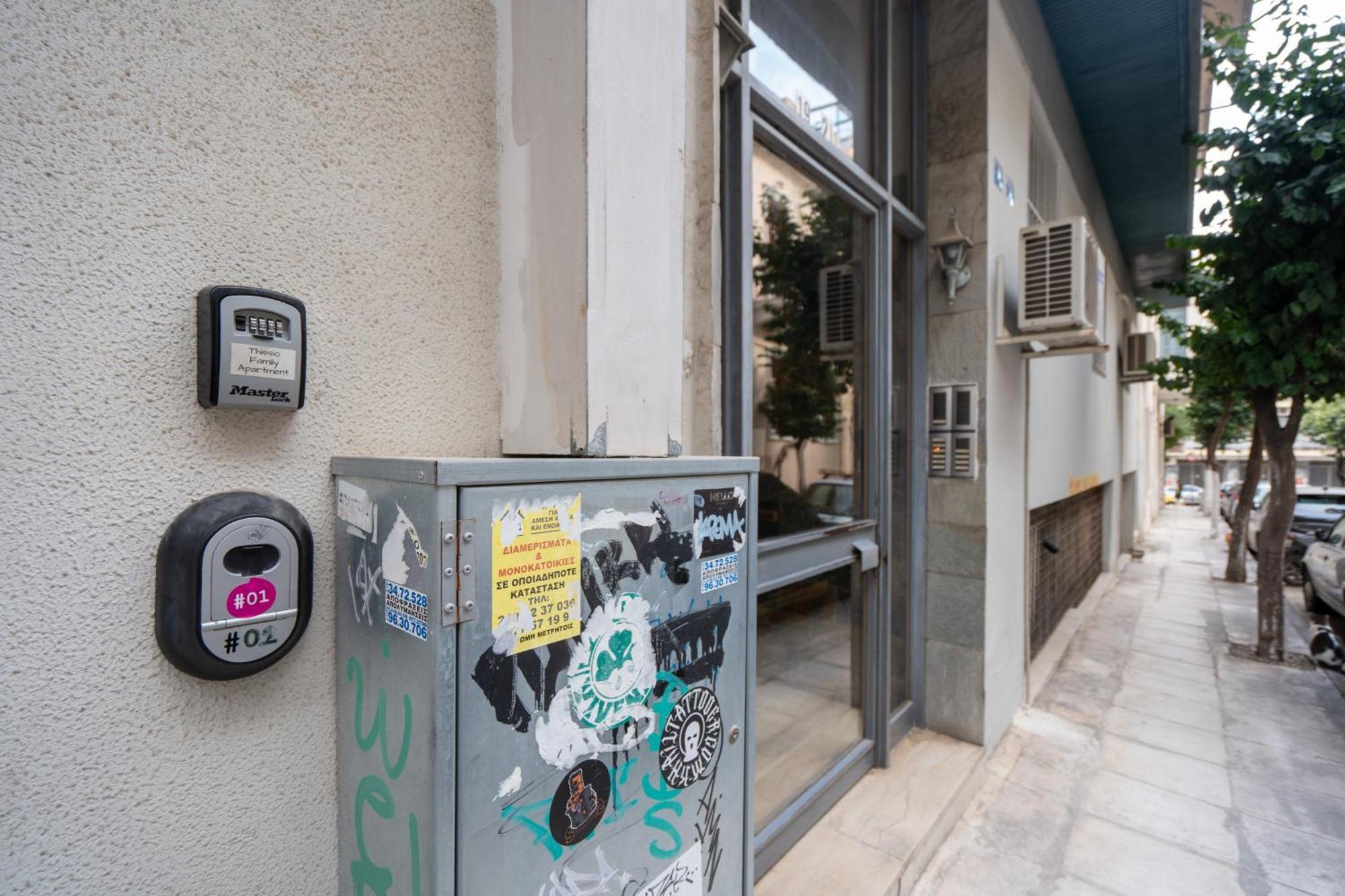 Thissio Family Apartment Atenas Exterior foto