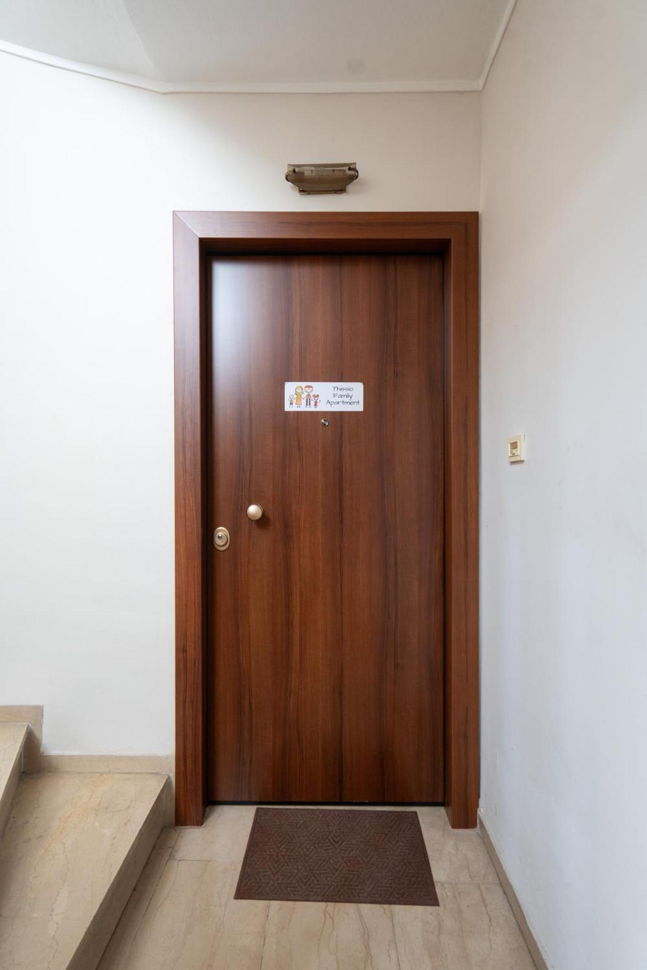 Thissio Family Apartment Atenas Exterior foto